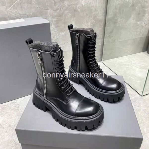 boots winter martin snow boots women's short tube head layer cow leather thick bottom anti-skid and cold proof middle, Black
boots winter martin snow boots women's short tube head layer cow leather thick bottom anti-skid and cold proof middle, Black