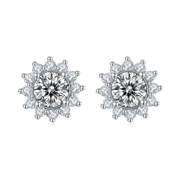 stud trendy d color 0.5 carat sunflower moissanite diamond earrings women 100% s925 silver jewelry gra vvs1 moissantie gift, Golden;silver
stud trendy d color 0.5 carat sunflower moissanite diamond earrings women 100% s925 silver jewelry gra vvs1 moissantie gift, Golden;silver