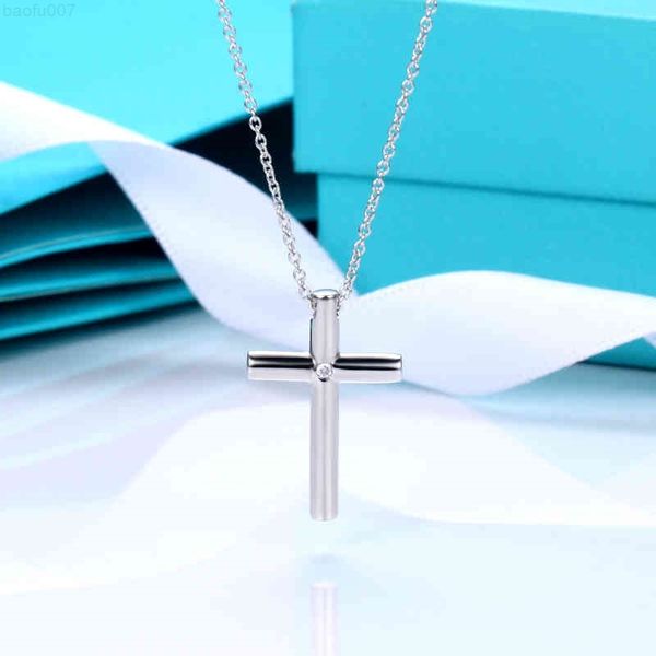cross female necklace s925 sterling silver love necklace light luxury design necklace high-end valentine's day birthday gift g220713
cross female necklace s925 sterling silver love necklace light luxury design necklace high-end valentine's day birthday gift g220713