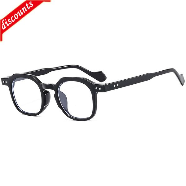 men's women's fashion trend brand sunglasses wholesale simple flat lens light transparent can be with myopia, White;black
men's women's fashion trend brand sunglasses wholesale simple flat lens light transparent can be with myopia, White;black