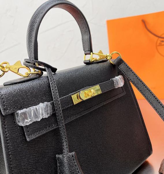fashion designer women's cowhide leather tote bag glamour high shoulder handbags strap with box size s
fashion designer women's cowhide leather tote bag glamour high shoulder handbags strap with box size s