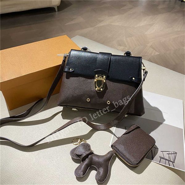 famous women designer locks package handbags classic letter purse hardware hasp satchel bags lady fashion single handle cross body
famous women designer locks package handbags classic letter purse hardware hasp satchel bags lady fashion single handle cross body