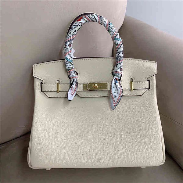 new pattern cute womens shoulder trendy small square leather bag female korea concise solid handbag
new pattern cute womens shoulder trendy small square leather bag female korea concise solid handbag