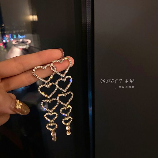 925 silver needle european and american fashion minimalist personalized earrings fully jeweled loving heart long earrings red dignified sens, Golden
925 silver needle european and american fashion minimalist personalized earrings fully jeweled loving heart long earrings red dignified sens, Golden