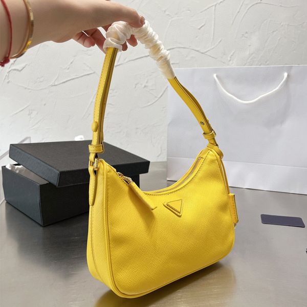 2022 shoulder bags designers woman handbags mini pochette women armpit soft leather stripe underarm luxurious fashion shopping pink red satc
2022 shoulder bags designers woman handbags mini pochette women armpit soft leather stripe underarm luxurious fashion shopping pink red satc