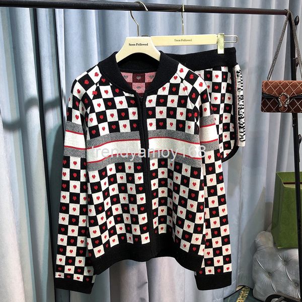 women's knits & tees penny quality suit fashion plaid love pattern jacquard long sleeve knitted + knitted shorts two piece set, White
women's knits & tees penny quality suit fashion plaid love pattern jacquard long sleeve knitted + knitted shorts two piece set, White