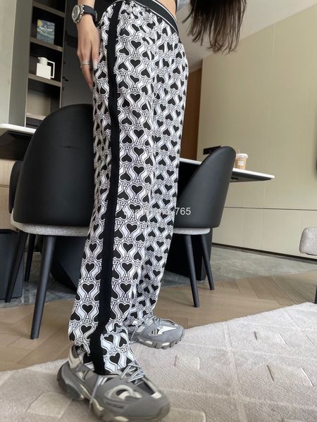 women's shorts love printed high waist slim casual pants women's summer loose thin versatile straight, White;black
women's shorts love printed high waist slim casual pants women's summer loose thin versatile straight, White;black