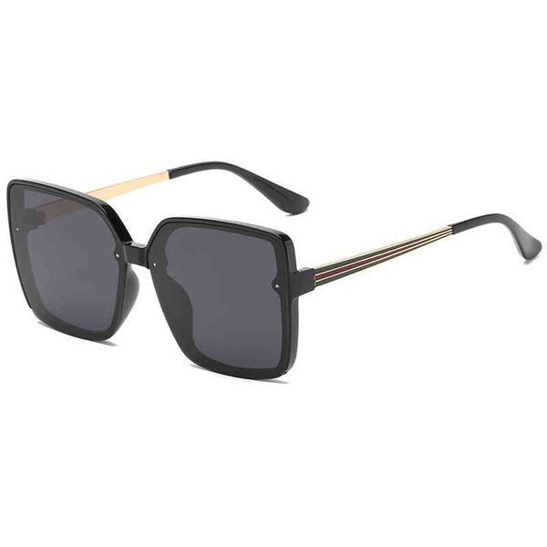 sunglasses female 2022 personalized large frame korean driving sports polarized elegant round face glasses, White;black
sunglasses female 2022 personalized large frame korean driving sports polarized elegant round face glasses, White;black