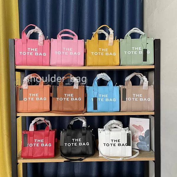 giftstore_bag travel bag 2022 luxurys designers women leather handbags crossbody clutch chain shopping evening handbag purses wallets backpa
giftstore_bag travel bag 2022 luxurys designers women leather handbags crossbody clutch chain shopping evening handbag purses wallets backpa