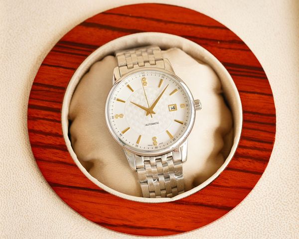 ogstuff designer o mens watch automatic mechanical movement 316 stainless steel case strap mineral super mirror 42mm with box, Slivery;brown
ogstuff designer o mens watch automatic mechanical movement 316 stainless steel case strap mineral super mirror 42mm with box, Slivery;brown