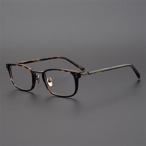 50% off factory outlet sale hawksbill small square hand-made spectacle frame high texture plate glasses men's and women's fashion, White;black
50% off factory outlet sale hawksbill small square hand-made spectacle frame high texture plate glasses men's and women's fashion, White;black