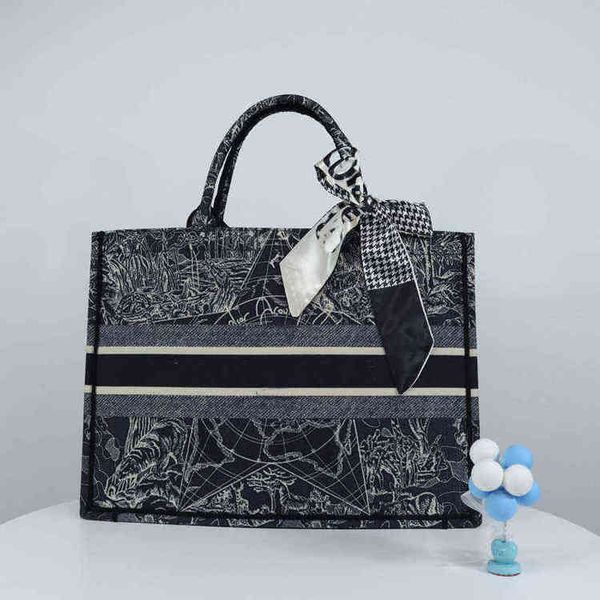 luxurys designer bag shoulder bags woman fashion classic handbags embroidery limited edition lady handbag high capacity travel 5pwv
luxurys designer bag shoulder bags woman fashion classic handbags embroidery limited edition lady handbag high capacity travel 5pwv