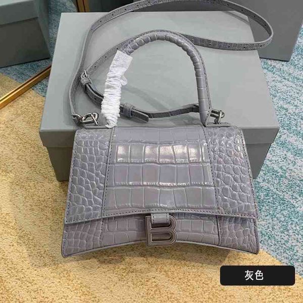 handbags designer balencaigass hourglass paris 2022 mini high version b-utton crocodile leather women's single messenger handag shoulde
handbags designer balencaigass hourglass paris 2022 mini high version b-utton crocodile leather women's single messenger handag shoulde