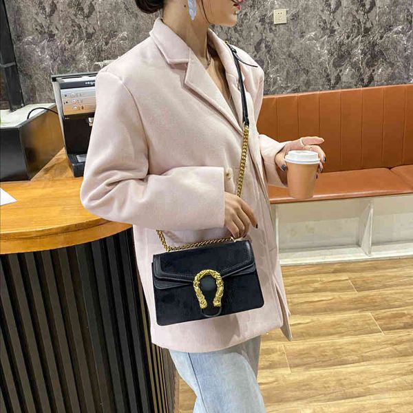 women's chain small square simple versatile single shoulder messenger crossbody shoulder bags
women's chain small square simple versatile single shoulder messenger crossbody shoulder bags