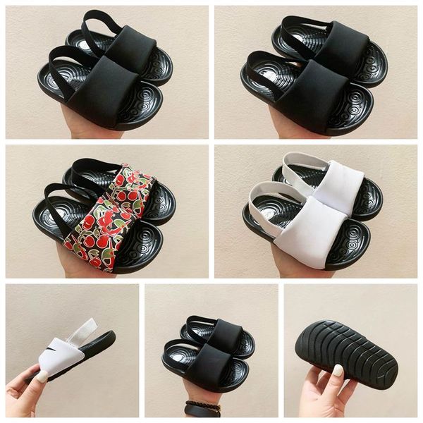 2022 slippers kids slipper shoes youth chlidren summer slippers boys girls baby designer slip on flat loafer letter rubber plastic printed f, Black;grey 
2022 slippers kids slipper shoes youth chlidren summer slippers boys girls baby designer slip on flat loafer letter rubber plastic printed f, Black;grey