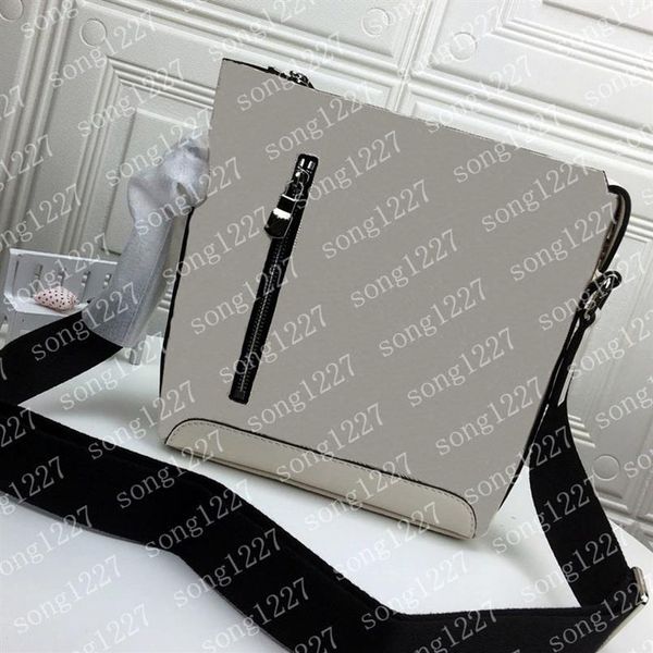l luxurys designers bags 424black and 18white perfect craftsmanship oblique satchel postman bag zipper smooth the quality very goo218p
l luxurys designers bags 424black and 18white perfect craftsmanship oblique satchel postman bag zipper smooth the quality very goo218p
