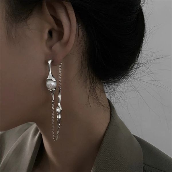 european and american fashion design irregular metal length dangle chandelier women's asymmetric elegant pearl bead jewelry ab665, Silver
european and american fashion design irregular metal length dangle chandelier women's asymmetric elegant pearl bead jewelry ab665, Silver