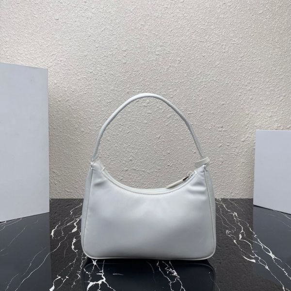 designer women's armpit bag good-looking shoulder bag elegant simple versatile style handbag, Black;red
designer women's armpit bag good-looking shoulder bag elegant simple versatile style handbag, Black;red