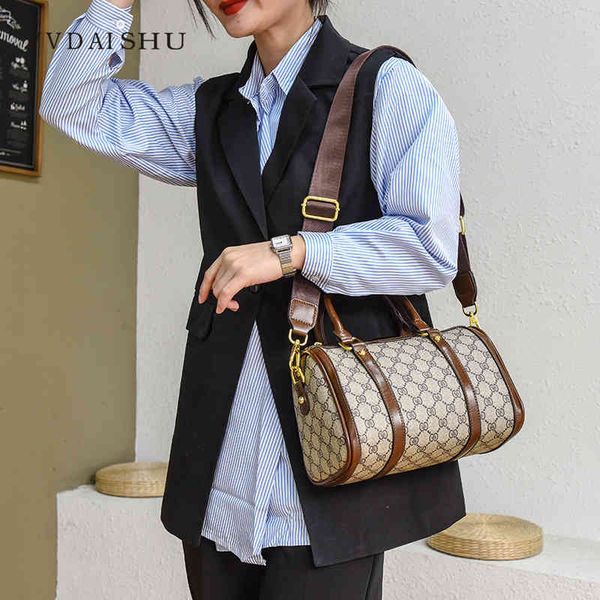 live broadcast one shoulder handbag new printing boston texture pillow bag messenger bag
live broadcast one shoulder handbag new printing boston texture pillow bag messenger bag