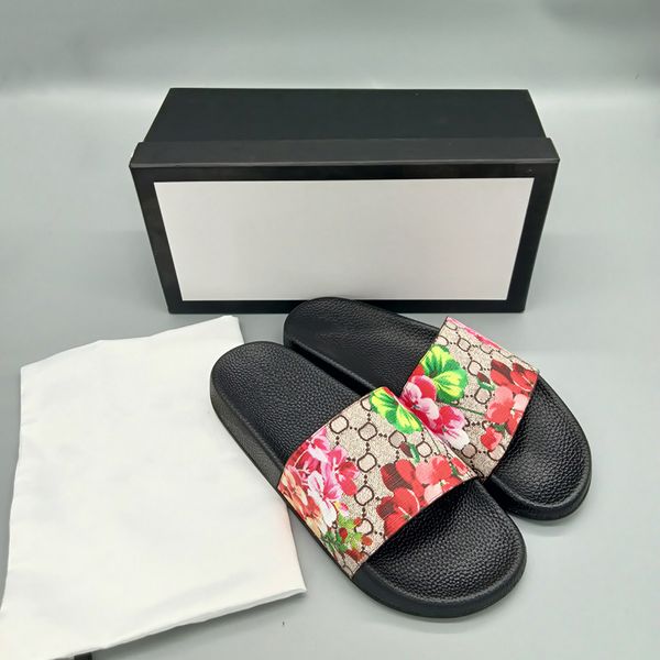 designer slipper luxury men women sandals brand slides fashion slippers lady slide thick bottom design casual shoes sneakers by brand 0018, Black
designer slipper luxury men women sandals brand slides fashion slippers lady slide thick bottom design casual shoes sneakers by brand 0018, Black