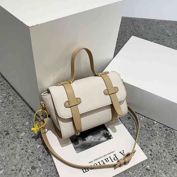 luxury design stylish messenger bag women's 2022 trend summer handbag fashion street shoulder cross-body
luxury design stylish messenger bag women's 2022 trend summer handbag fashion street shoulder cross-body