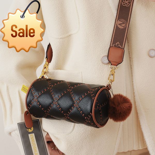 small women's new high-grade broadband cylinder women fashion temperament messenger leather shoulder bags 
small women's new high-grade broadband cylinder women fashion temperament messenger leather shoulder bags