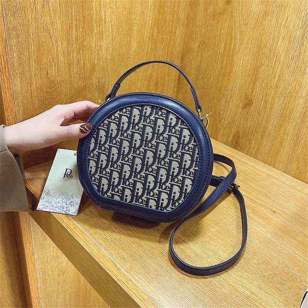 small round cake bag female 2022 new round hand messenger bag fashionable and versatile large capacity single shoulder small round bag 70% o
small round cake bag female 2022 new round hand messenger bag fashionable and versatile large capacity single shoulder small round bag 70% o