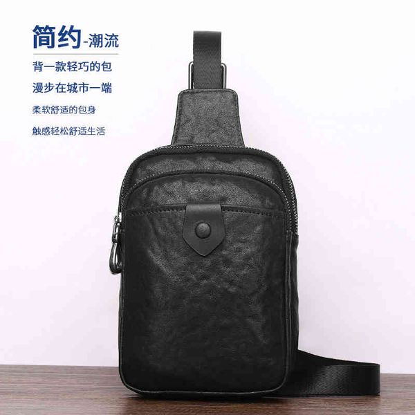 men's 2022 new men's single shoulder cht bag layer cow leather fashion solid color satchel leisure backpack, Red;black
men's 2022 new men's single shoulder cht bag layer cow leather fashion solid color satchel leisure backpack, Red;black