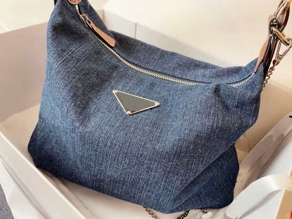 new arrival fashion wholesale cross body bag shoulder bags brand designer high-quality portable luxurious luxury clutch bags
new arrival fashion wholesale cross body bag shoulder bags brand designer high-quality portable luxurious luxury clutch bags