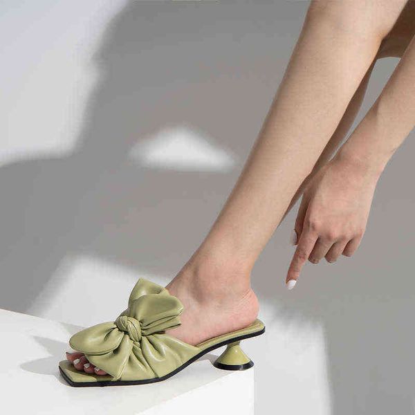 slipper heels bow slippers women's summer fashion one line belt solid color casual wear high-heeled sandals, Black
slipper heels bow slippers women's summer fashion one line belt solid color casual wear high-heeled sandals, Black