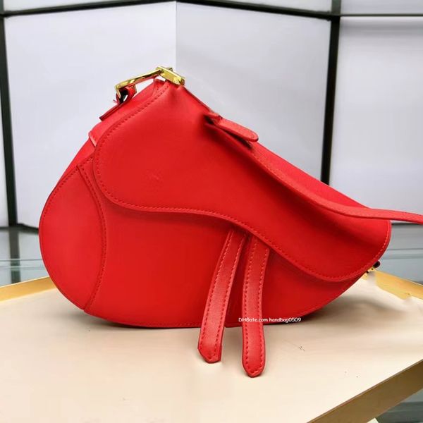 luxury designer handbag saddle bags women luxurys new fashion letter shoulder bag genuine leather messenger bag crossbody vintage clutch mul
luxury designer handbag saddle bags women luxurys new fashion letter shoulder bag genuine leather messenger bag crossbody vintage clutch mul