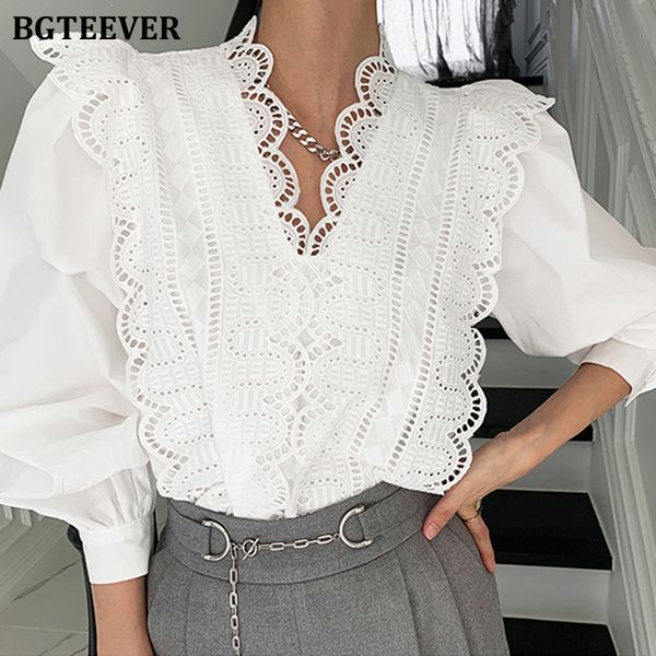 elegant v-neck lace women white shirts blouses 2021 spring casual long sleeve loose female shirts blusas mujer
elegant v-neck lace women white shirts blouses 2021 spring casual long sleeve loose female shirts blusas mujer
