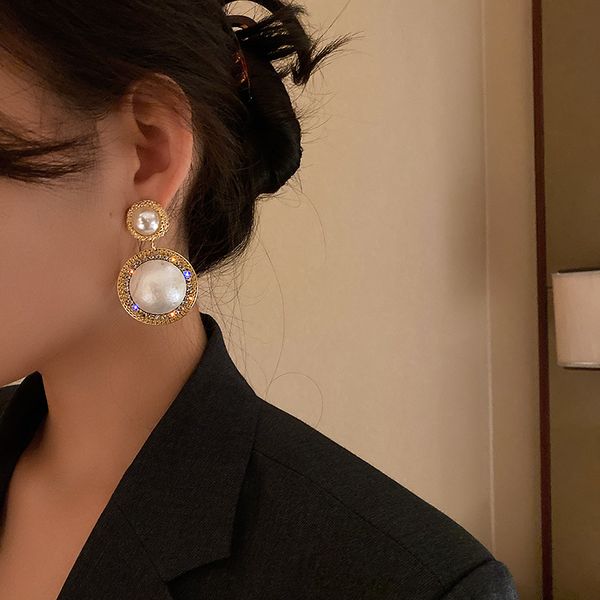 925 silver needle south korea dongdaemun pearl earrings geometric round rhinestone earrings fashion trending personalized eardrop women, Golden
925 silver needle south korea dongdaemun pearl earrings geometric round rhinestone earrings fashion trending personalized eardrop women, Golden