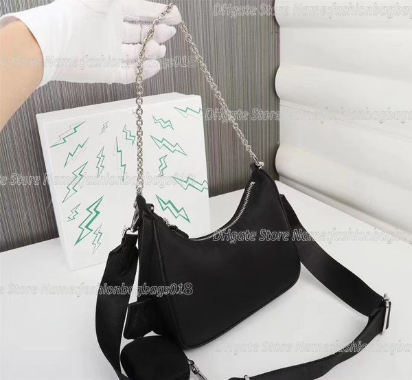 classic designer shoulder bag brand 3 in 1 fashion nylon diagonal cross women's shopping original box
classic designer shoulder bag brand 3 in 1 fashion nylon diagonal cross women's shopping original box