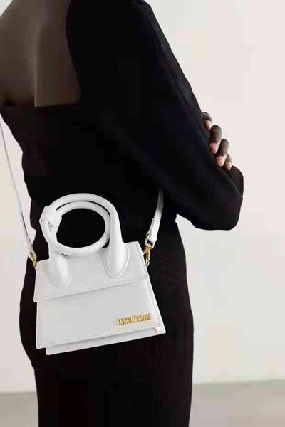 designer luxury jacquemsbag adjustable armpit bag shoulder messenger portable small buckle square
designer luxury jacquemsbag adjustable armpit bag shoulder messenger portable small buckle square