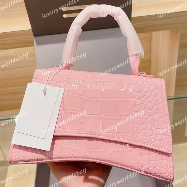 2022 fashion designer bags women shoulder bag crocodile pattern leather female luxury messenger handbag gift box
2022 fashion designer bags women shoulder bag crocodile pattern leather female luxury messenger handbag gift box