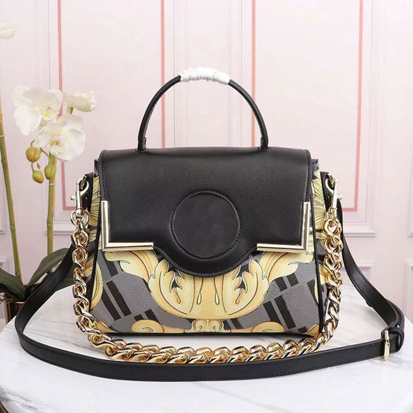 solid handbag large capacity shoulder bags tote double shoulders strap handle beauty head hardware hasp crossbody bag thread interior pocket
solid handbag large capacity shoulder bags tote double shoulders strap handle beauty head hardware hasp crossbody bag thread interior pocket