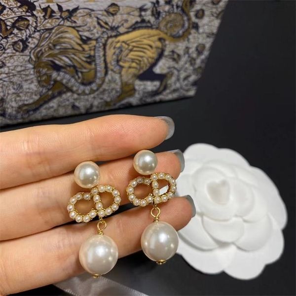 fashion jewelry online new simple and fashionable temperament letter full diamond pearl female net red same earrings, Golden
fashion jewelry online new simple and fashionable temperament letter full diamond pearl female net red same earrings, Golden
