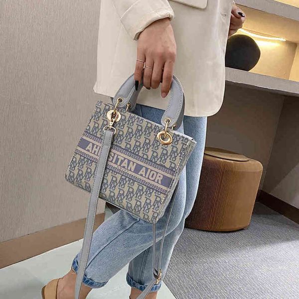 80%2022 new luxury bags foreign style handbag female diana bag net red bagwomen's fashion bags
80%2022 new luxury bags foreign style handbag female diana bag net red bagwomen's fashion bags