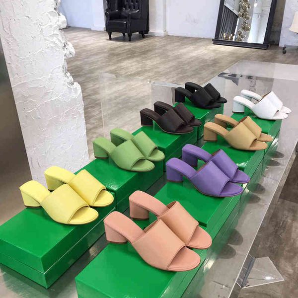 sandals summer high-heeled sandals for women to wear out in summer, fashionable square thick solid color, go and drag the net, Black
sandals summer high-heeled sandals for women to wear out in summer, fashionable square thick solid color, go and drag the net, Black