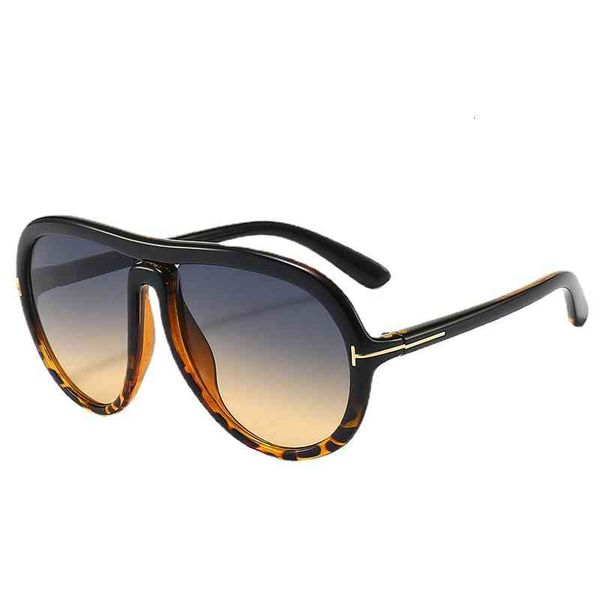 women sunglasses luxury brand designer 2022 new fashion sunglass large frame mirror street ins trend vintage sun glasses for men ladies eyew, White;black
women sunglasses luxury brand designer 2022 new fashion sunglass large frame mirror street ins trend vintage sun glasses for men ladies eyew, White;black