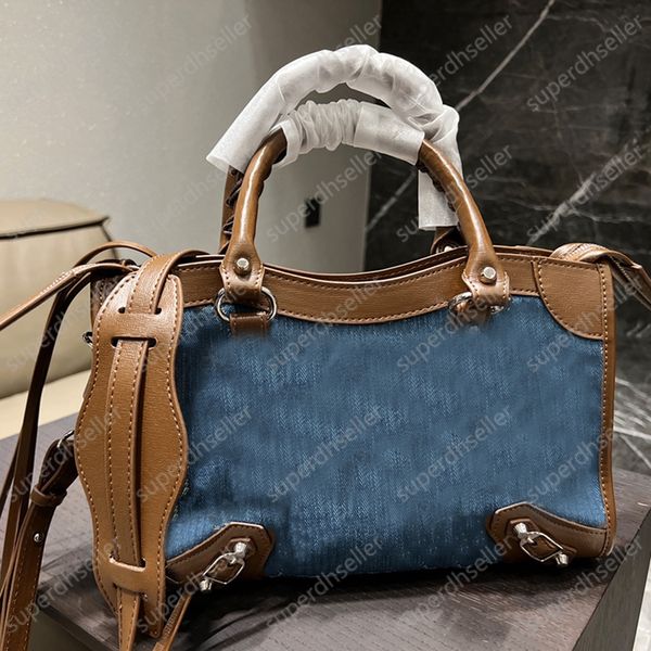 oxford shoulder bags handbags interior zipper pocket canvas crossbody fashion handbag luxury designer travel pack totes bag wallets
oxford shoulder bags handbags interior zipper pocket canvas crossbody fashion handbag luxury designer travel pack totes bag wallets