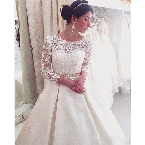 2022 lace formal bridal gowns boat neck long sleeves wedding dresses backless applique beading sweep train vestido de ball gown, White
2022 lace formal bridal gowns boat neck long sleeves wedding dresses backless applique beading sweep train vestido de ball gown, White