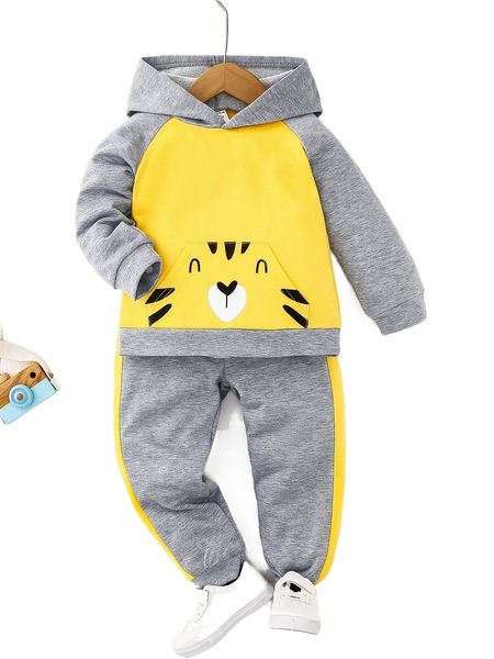 toddler boys cartoon graphic colorblock raglan sleeve hoodie & sweatpants g2eg#, Black;white
toddler boys cartoon graphic colorblock raglan sleeve hoodie & sweatpants g2eg#, Black;white