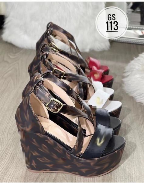 designers women beach peep-toes platforms shoes wedge heel sandals luxurys buckle leather slippers sliders summer outdoor dress party brand, Black
designers women beach peep-toes platforms shoes wedge heel sandals luxurys buckle leather slippers sliders summer outdoor dress party brand, Black