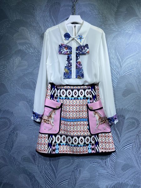 two piece dress blue printing bow shirt+nail bead silm skirt suits women 2022ss new, White
two piece dress blue printing bow shirt+nail bead silm skirt suits women 2022ss new, White