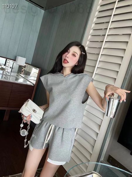 two piece dress designer 22 spring and summer new fashion brand girls' grey sports suit short shawl collar elastic waist shorts set 6uc, White
two piece dress designer 22 spring and summer new fashion brand girls' grey sports suit short shawl collar elastic waist shorts set 6uc, White