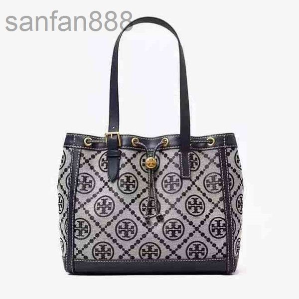 luxury classic handbags burchs women's single 2022 shoulder bag messenger hand-held extra large european and american fashion old flowe
luxury classic handbags burchs women's single 2022 shoulder bag messenger hand-held extra large european and american fashion old flowe