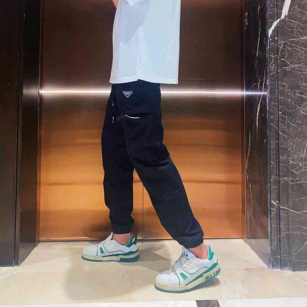 autumn and winter new couple's triangle large side pocket, foot closing leisure pants for men and women outlet_edxm, Black;white
autumn and winter new couple's triangle large side pocket, foot closing leisure pants for men and women outlet_edxm, Black;white