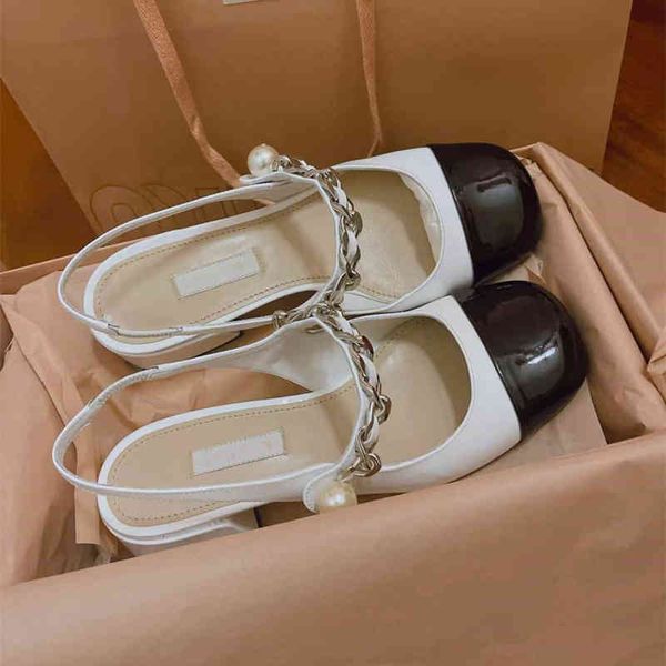 sandals mary jane shoes with source standard tripod class version of mujia chain women's leather color matching thick heel sweet baotou, Black
sandals mary jane shoes with source standard tripod class version of mujia chain women's leather color matching thick heel sweet baotou, Black